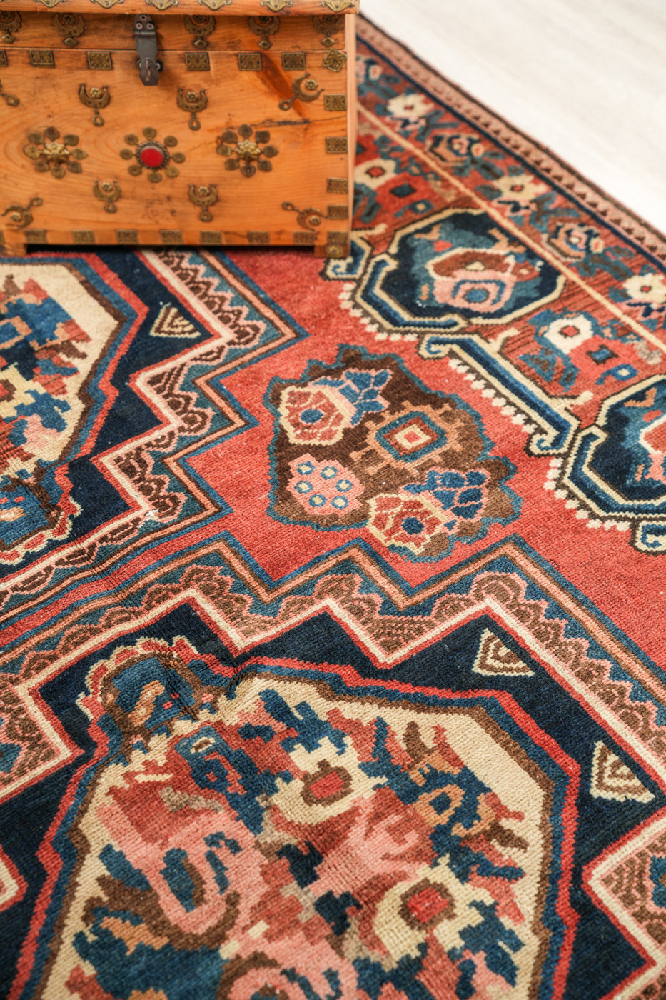 Persian Baktiyar Rug  10' x 5'5"
