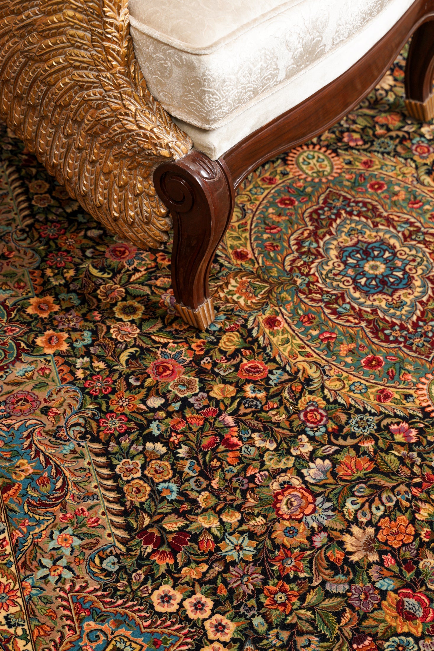 Bouquet 9'9" x 6'8" ( 676 KPSI )