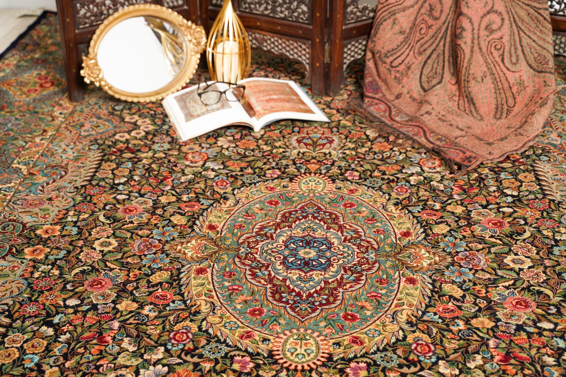 Bouquet 9'9" x 6'8" ( 676 KPSI )