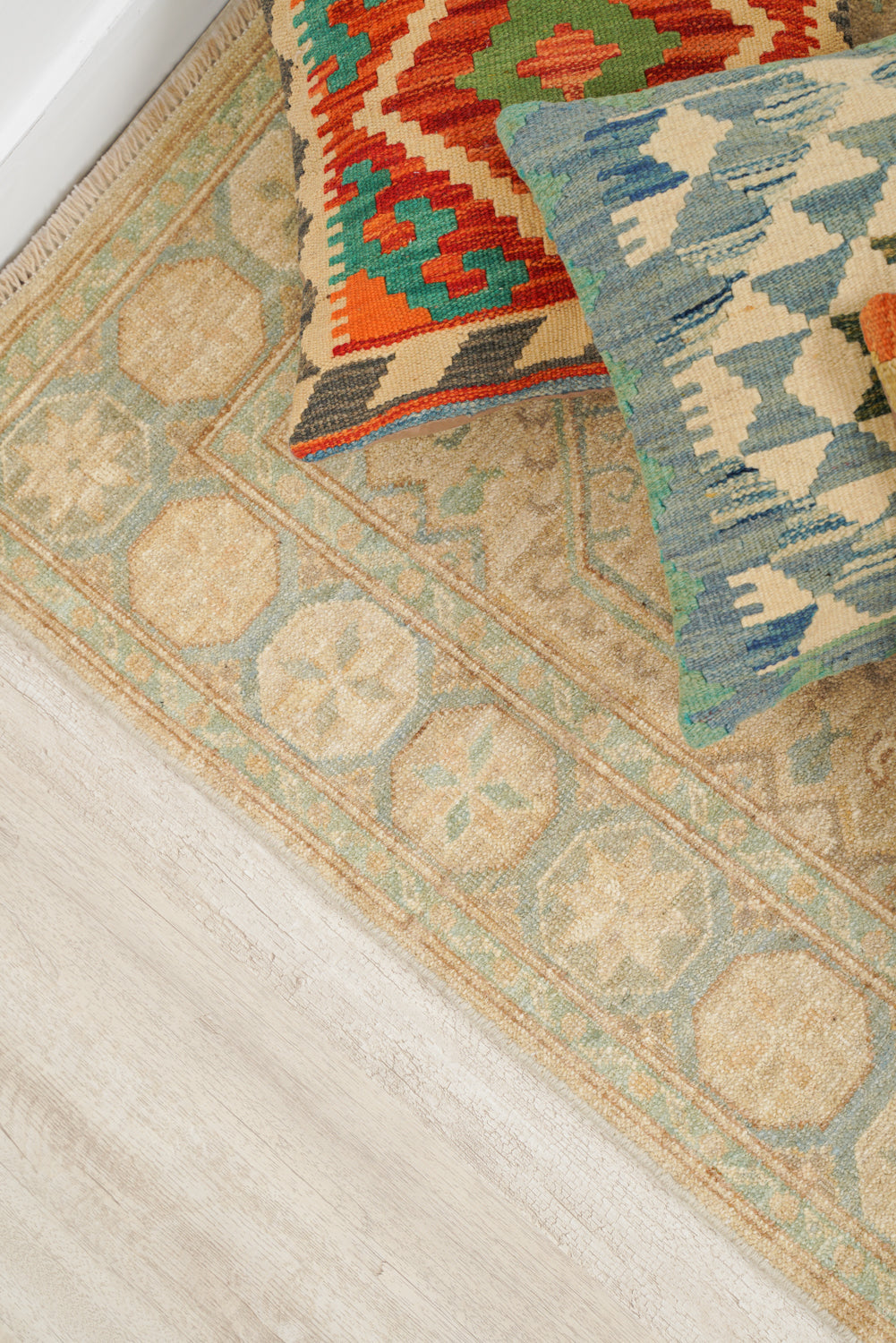 Modern Afghan Shirvan Hallway Rug 11'8" x 3'1"