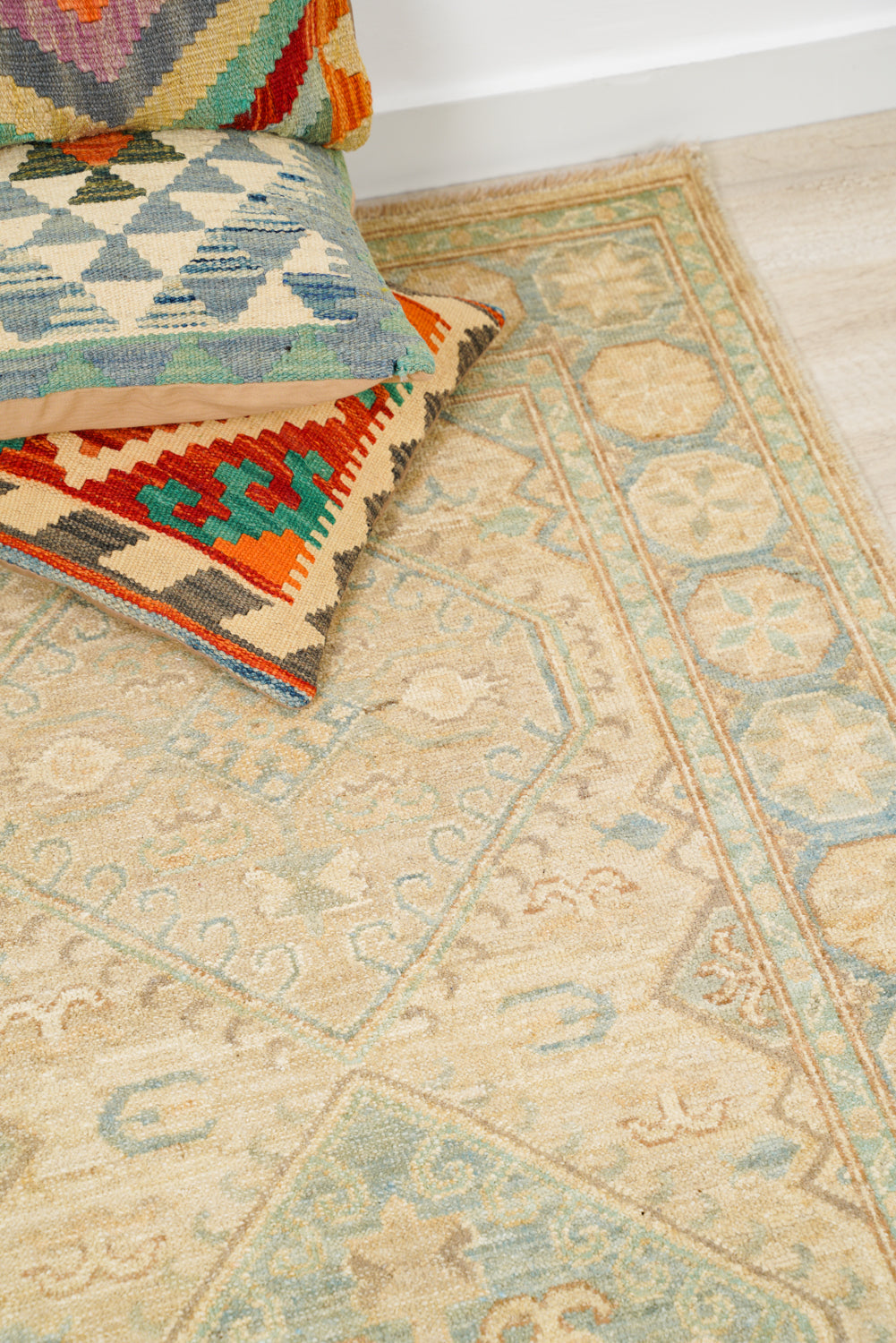 Modern Afghan Shirvan Hallway Rug 11'8" x 3'1"