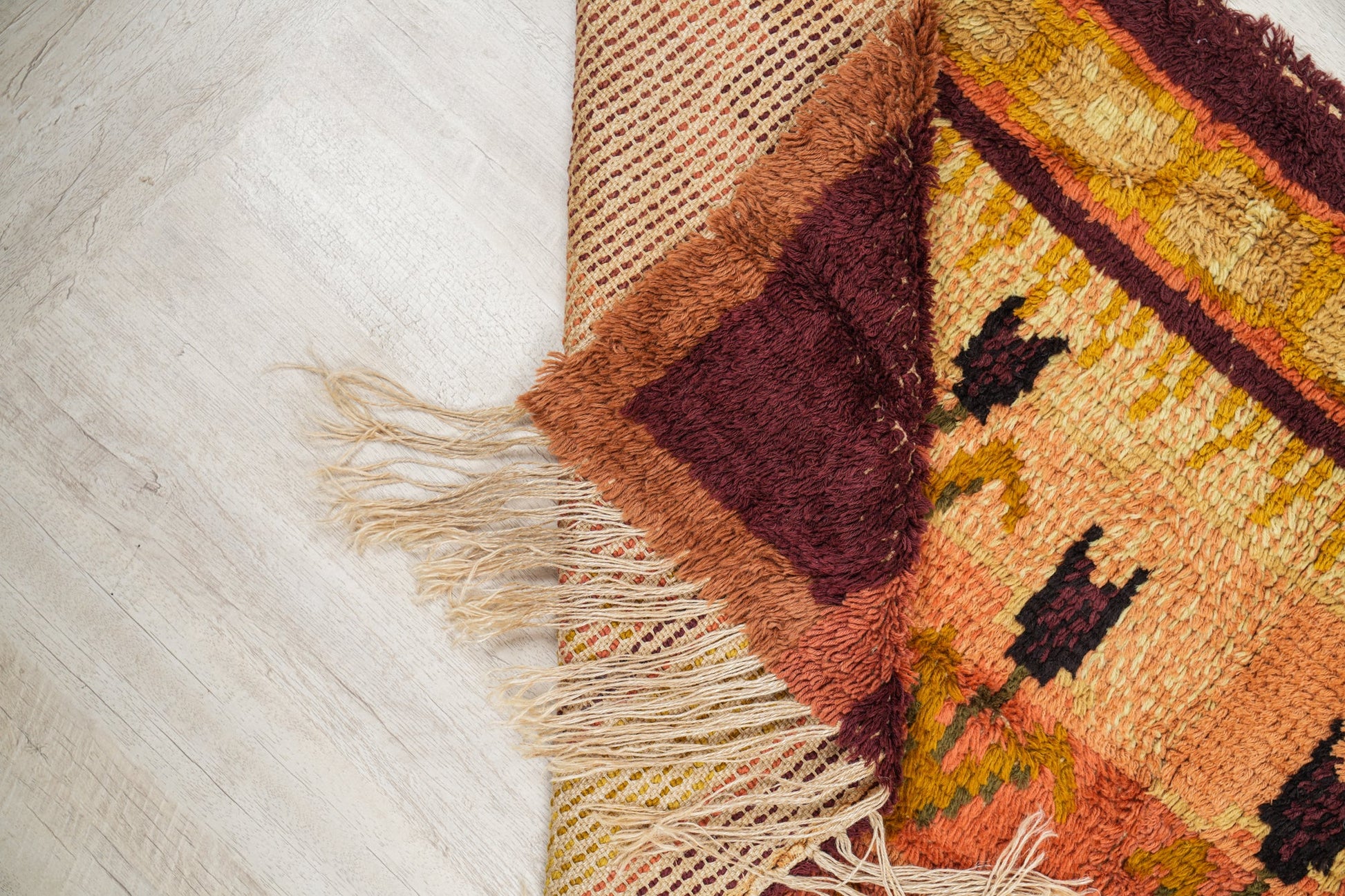 Vintage Scandinavian Rya Rug 4'9" x 2'5"