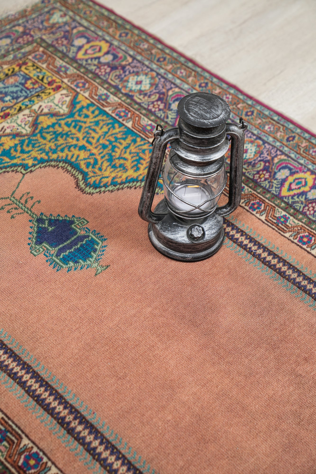 Vintage Turkish Prayer Rug 4'6" x 3'1"