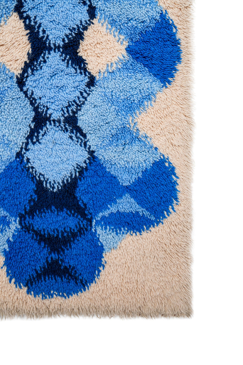 VINTAGE SCANDINAVIAN rya RUG 4'2" x 2'3"